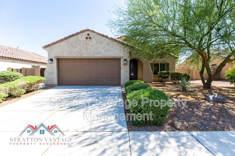 Primary Photo - 17507 W Fetlock Trail