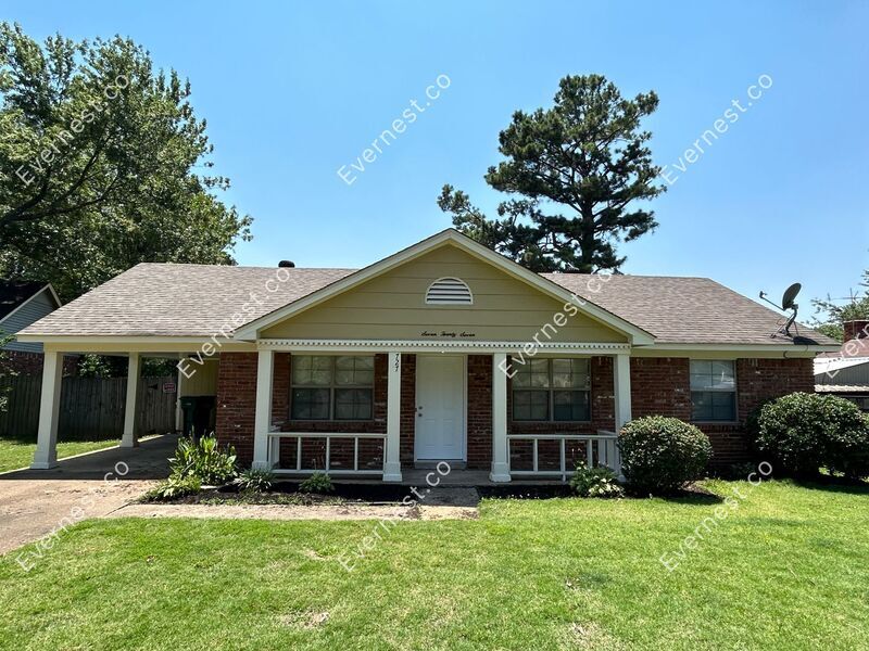 727 Thornwood Pl, Southaven, MS 38671 House Rental in Southaven, MS