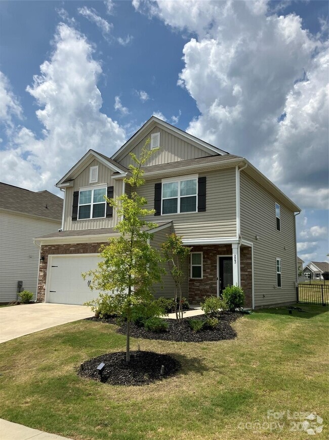 Building Photo - 223 Haddonsfield Dr