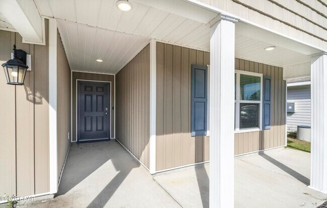 Foto del edificio - 112 Red Bay Rd