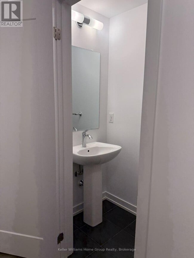 Photo du bâtiment - 940 St David St N