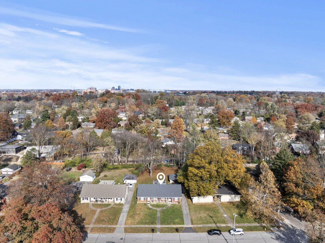 Foto principal - 129 Greenbriar Rd