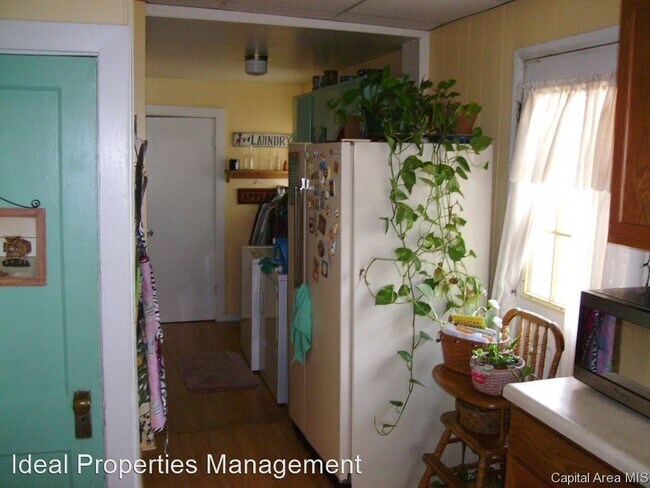 Building Photo - 4 br, 2 bath House - 1701 W Governor