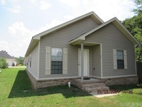 Building Photo - 217 Grand Falls