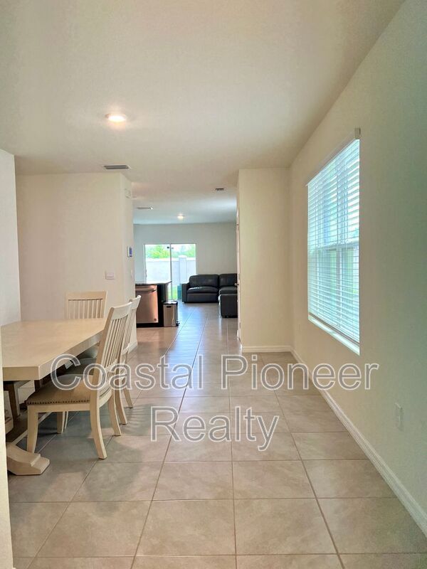 Foto del edificio - 8420 Hardy Bay Lp