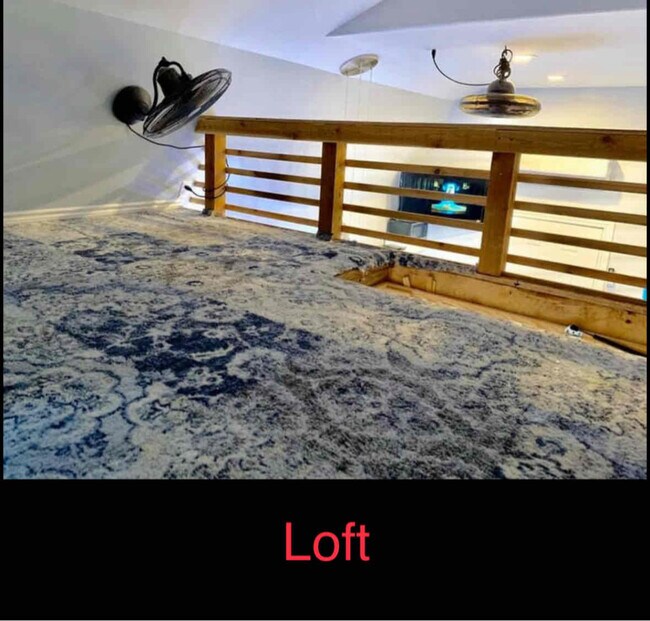 Foto del edificio - 501 Owl Hollow Rd