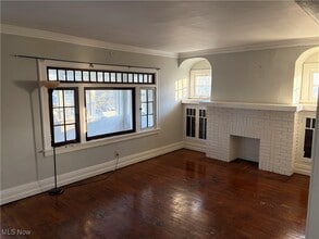 Building Photo - 922 Helmsdale Rd