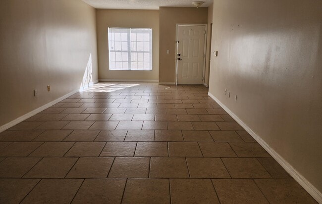 Building Photo - 10318 Fox Trail Rd S