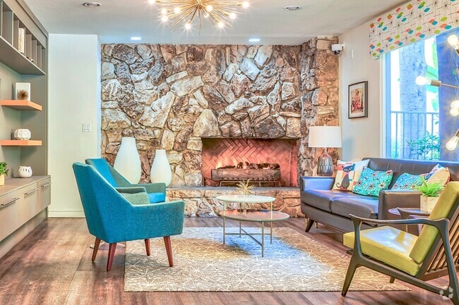 Building Photo - Rancho Los Feliz