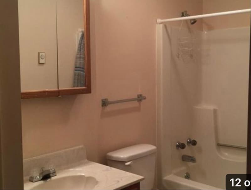 Building Photo - 3619 S Home Ave