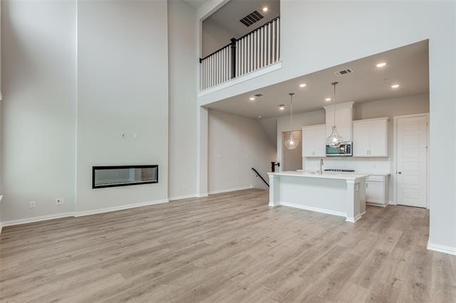 Building Photo - 8343 Challenger Ln