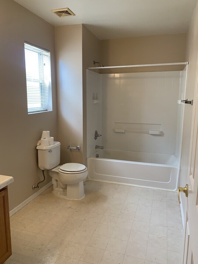 Foto del edificio - 6796 S Parliament Dr