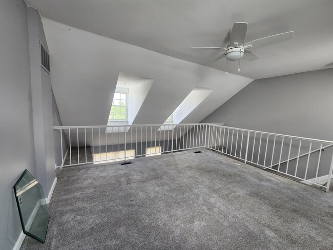 Foto del edificio - 6911 Rockfield Rd