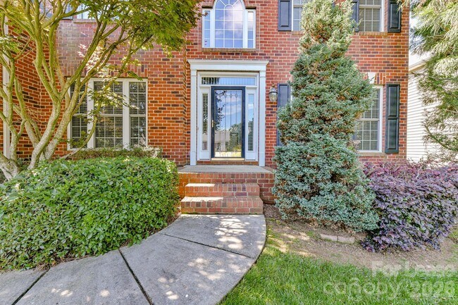 Foto del edificio - 16829 Hampton Trace Rd