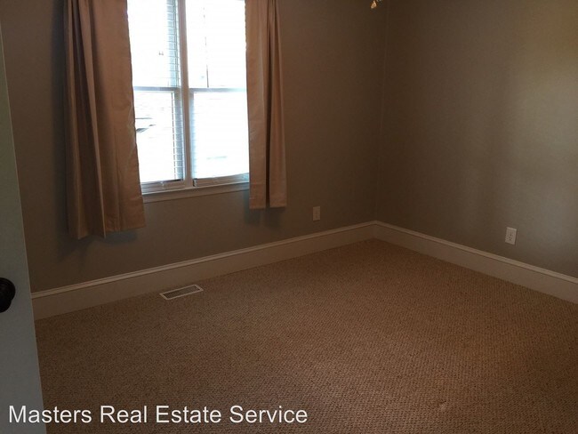 Building Photo - 504 E Whitaker Mill Rd