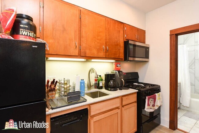 Foto del edificio - 2821 W Shakespeare Ave
