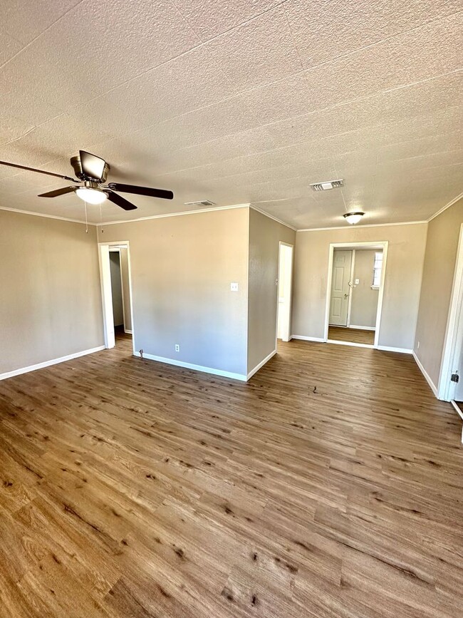 Foto del edificio - Coming Soon - 3 Bedroom Home Near Bradford...