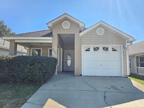 Building Photo - 3283 Emerson Ln