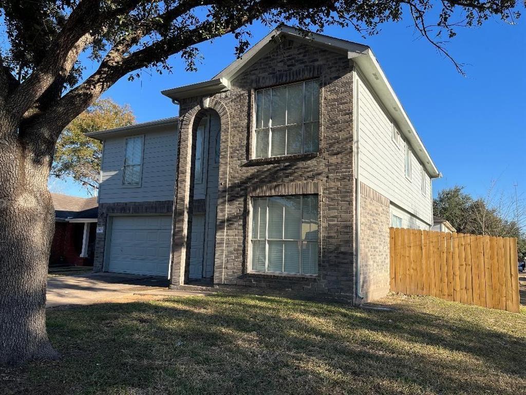 Primary Photo - 2063 Greencrest Dr