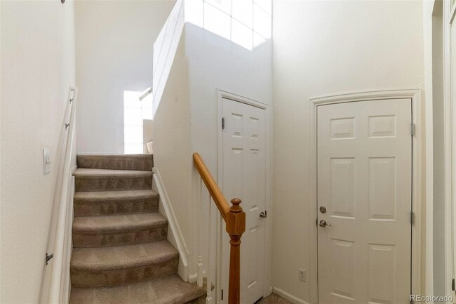 Building Photo - 361 Granby Way