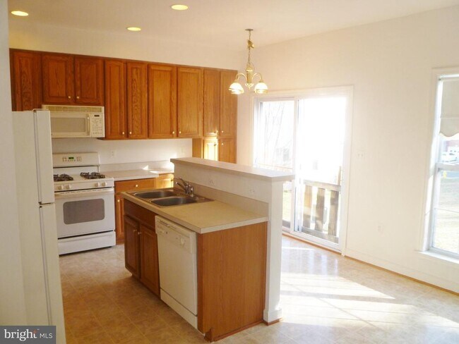 Foto del edificio - 3319 Broker Ln