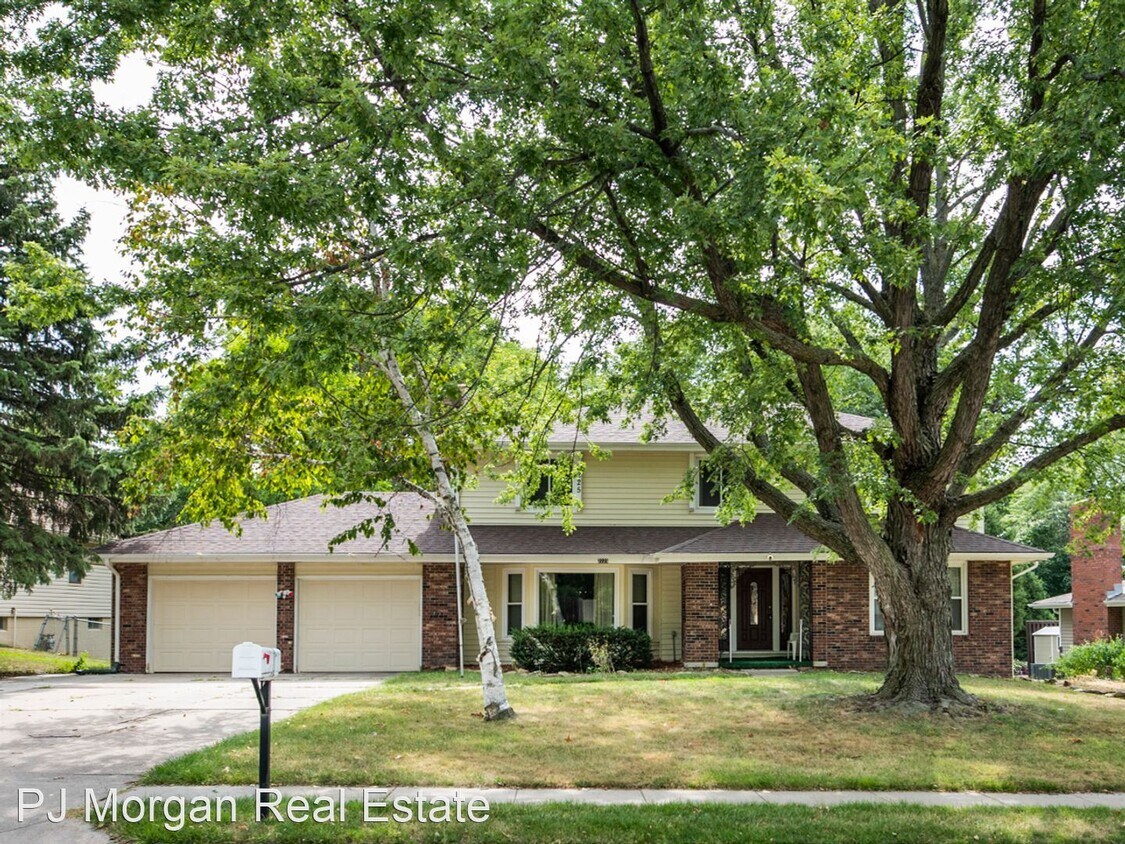 2225 S 147th St, Omaha, NE 68144 House Rental in Omaha, NE