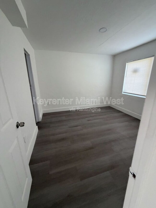 Building Photo - 1245 NW 60th St