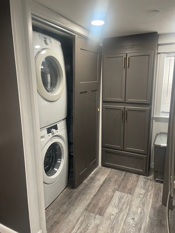 Foto del edificio - 8 Rock Cliff Rd