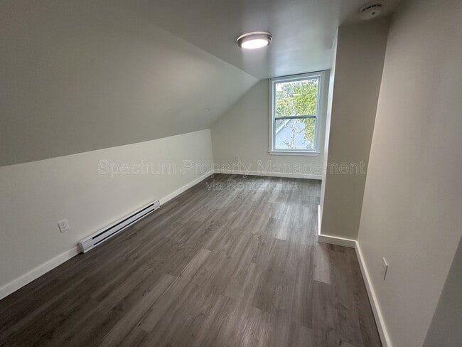 Building Photo - 7 Bennett Ave