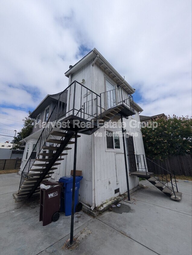 Primary Photo - 2512 Myrtle St