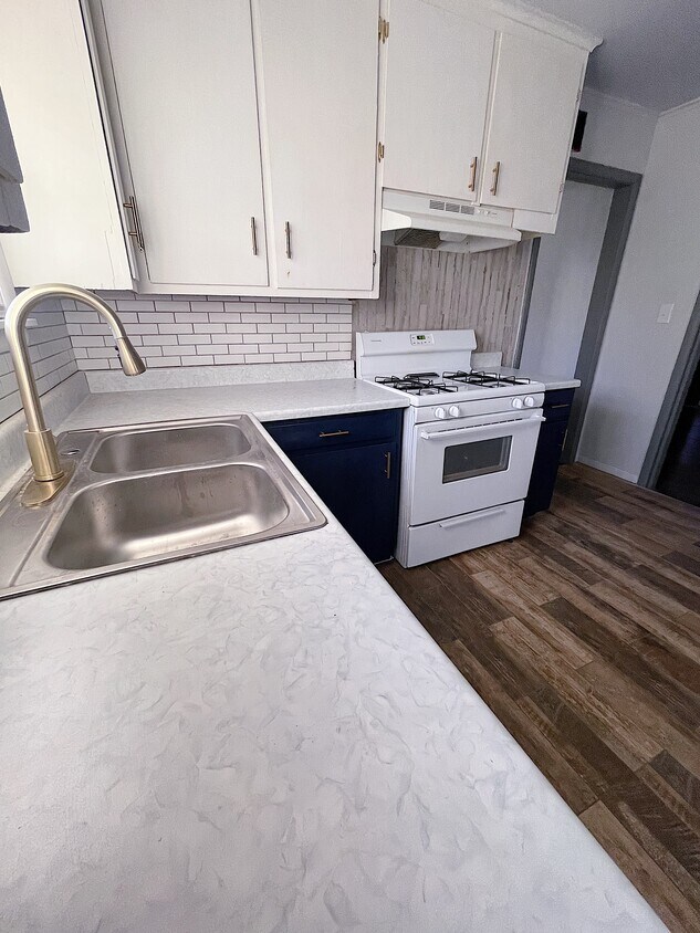 Foto principal - 311 S Yale Ave