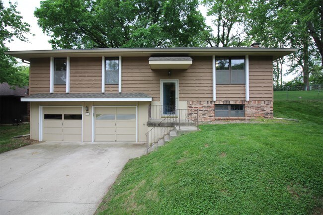 Building Photo - 9203 NE 59th Ter.