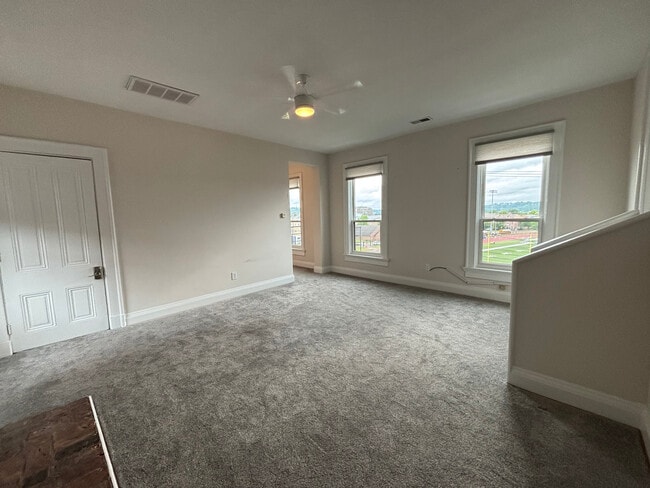 Entry/Living room - 440 Hopkins St