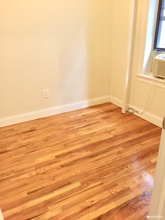 Foto del edificio - 36-11 28th Avenue