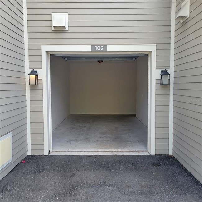 Foto del edificio - 6407 Brook Village Cove