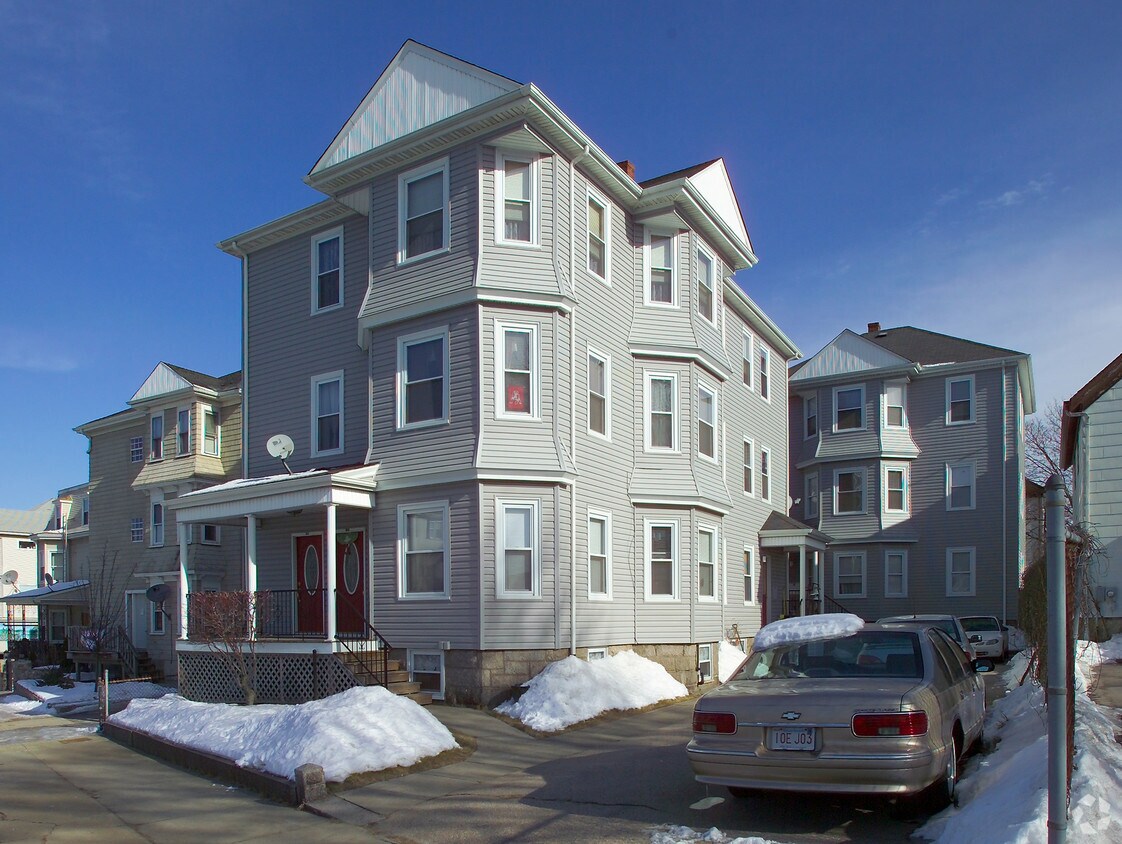 778782 Plymouth Ave, Fall River, MA 02721 Apartments in Fall River