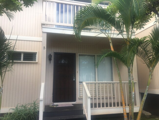 Building Photo - Great Townhouse in Aiea at Ridgeway!