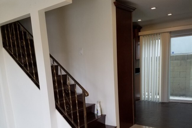 Foto del edificio - 8219 2nd St