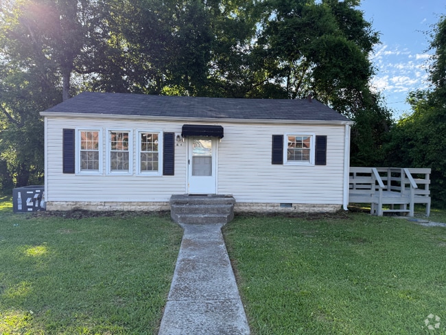 Building Photo - 624 Hartsville Pike
