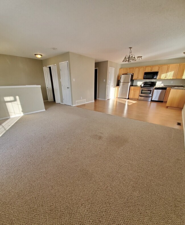 Building Photo - 4716 49 St