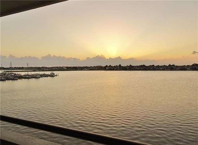 Foto del edificio - 1580 Harbor Dr