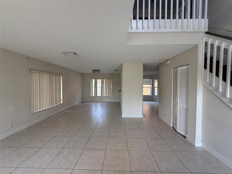 Foto del edificio - 10646 Lake Oak Way