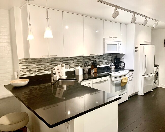 Foto del edificio - 1731 Church St NW