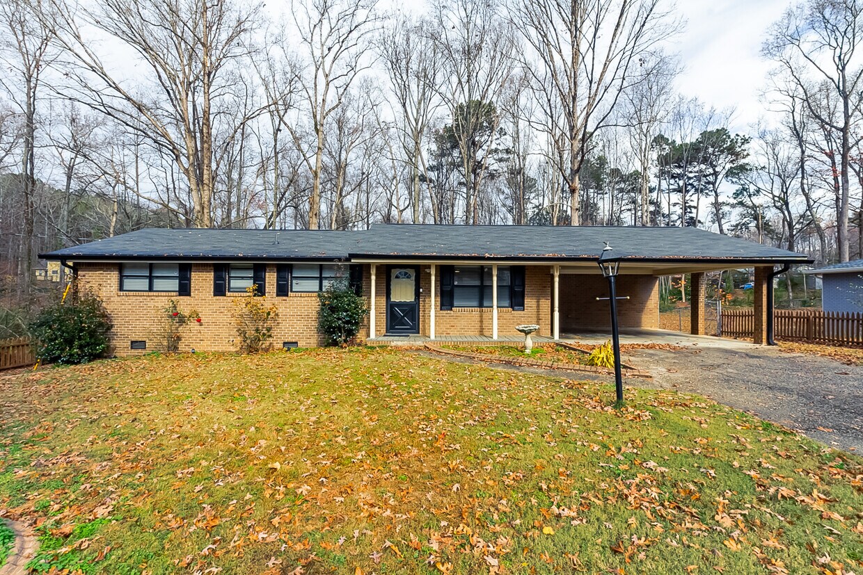 Primary Photo - 6207 Moss Dr