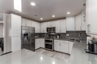 Building Photo - 2726 S Rita Ln