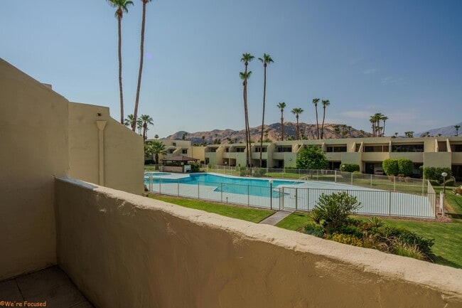 Building Photo - 1655 E Palm Canyon Dr