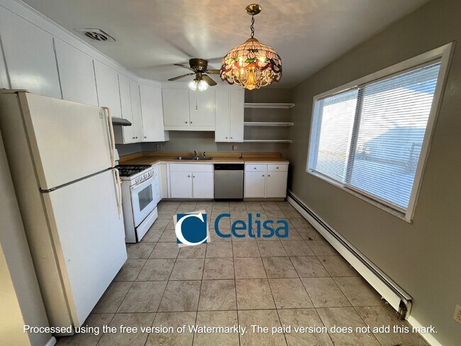 Building Photo - 4611 Dutchess Ln
