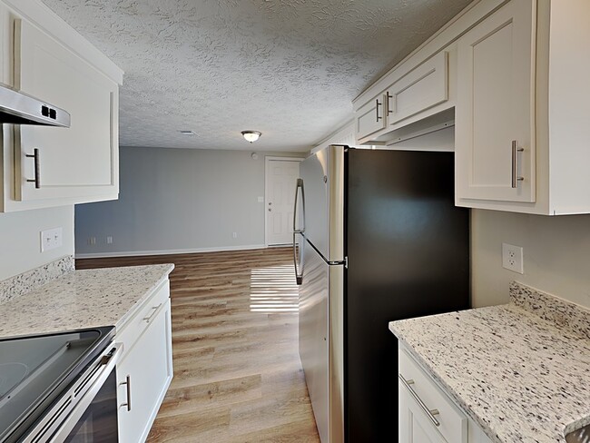 Building Photo - 512 Blairmore Blvd W