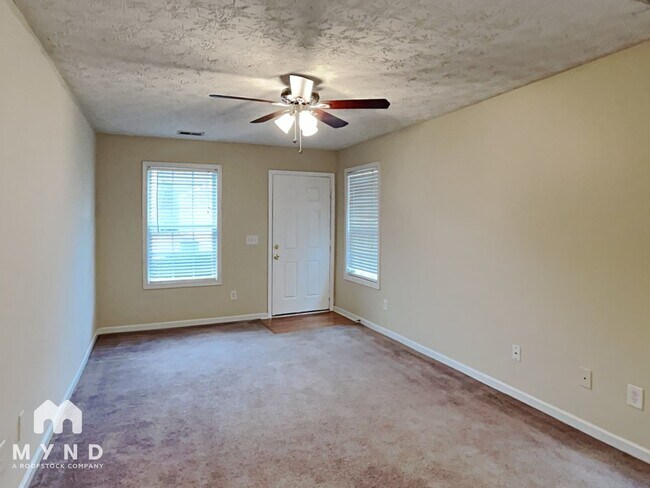 Building Photo - 161 Alton Cir