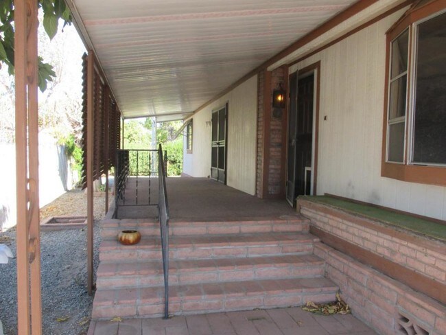Building Photo - 44578 Woodrow Way